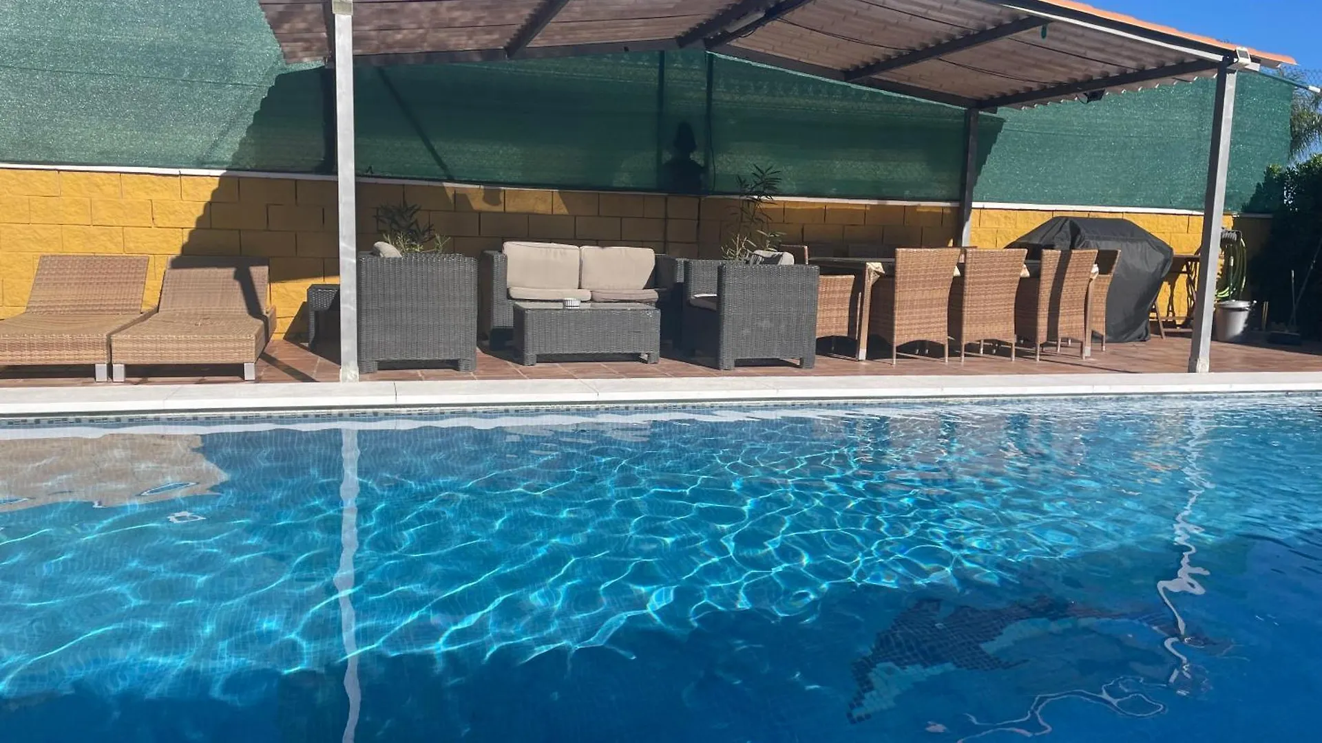 Apartamento En Pinos De Alhaurin Alhaurin de la Torre Spain